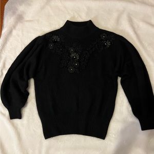 Vintage good quality sweater size M. Puff sleeves